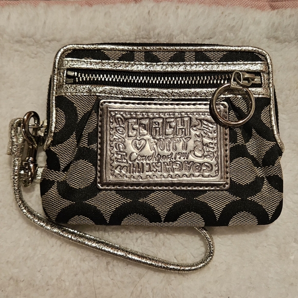 Coach Poppy Monogram Wristlet - Picture 1 of 6
